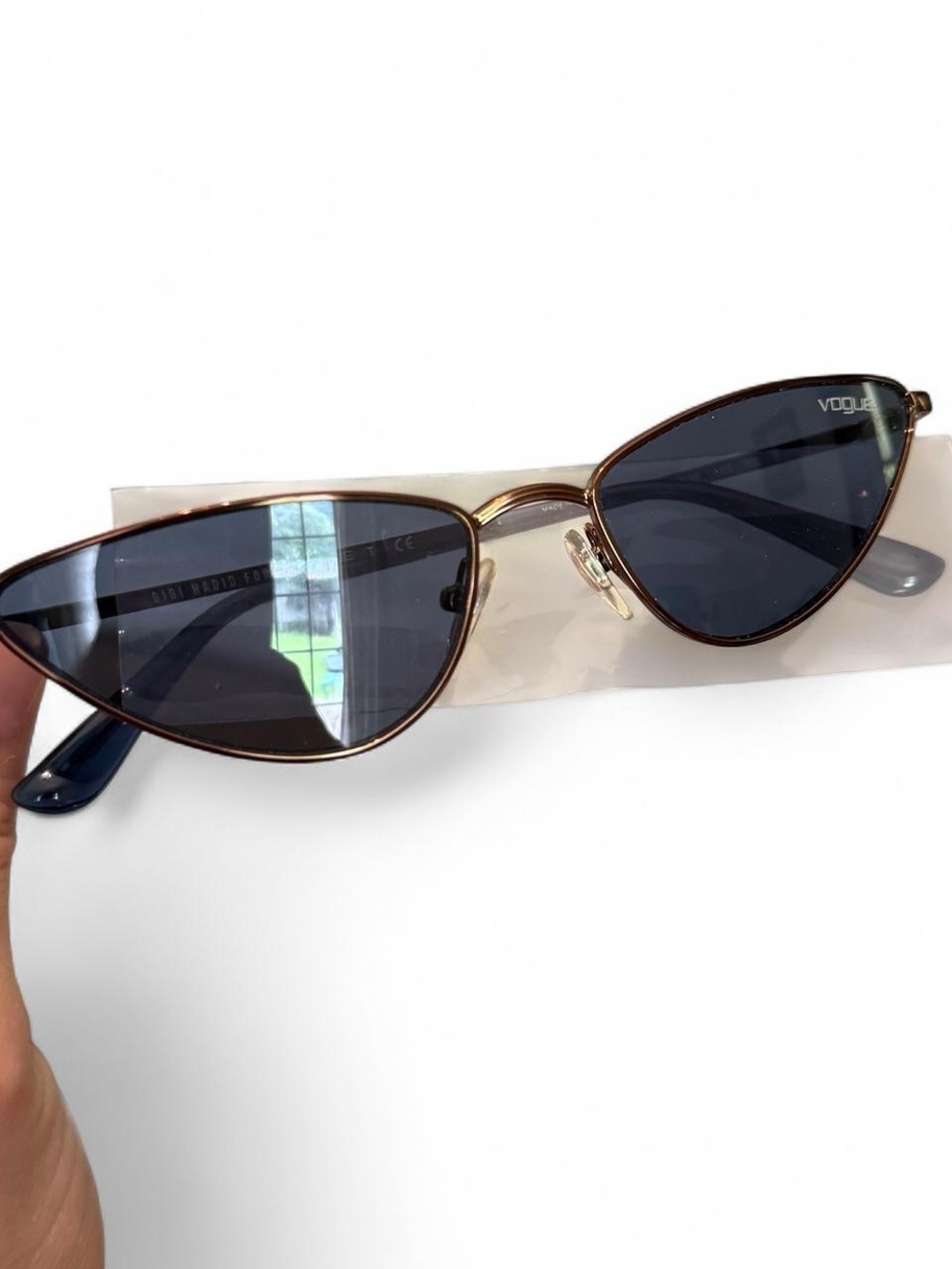 Gigi Hadid x Vogue Eyewear Lafayette Cat Eye Sunglasses Bronze Blue w/ Case NEW - Picture 2 of 4